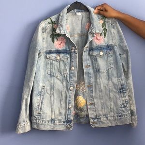 Floral print denim jacket